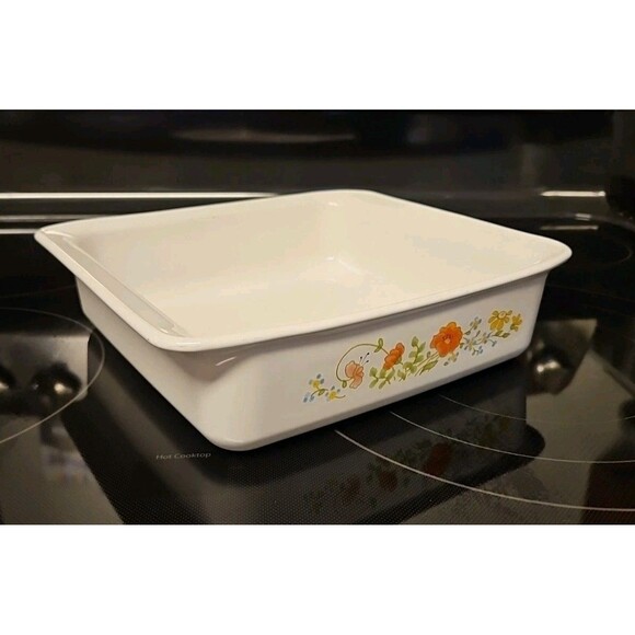 Vintage CorningWare Wild Flower 8 X 8 X 2 Baking Dish P-322 - Picture 1 of 10